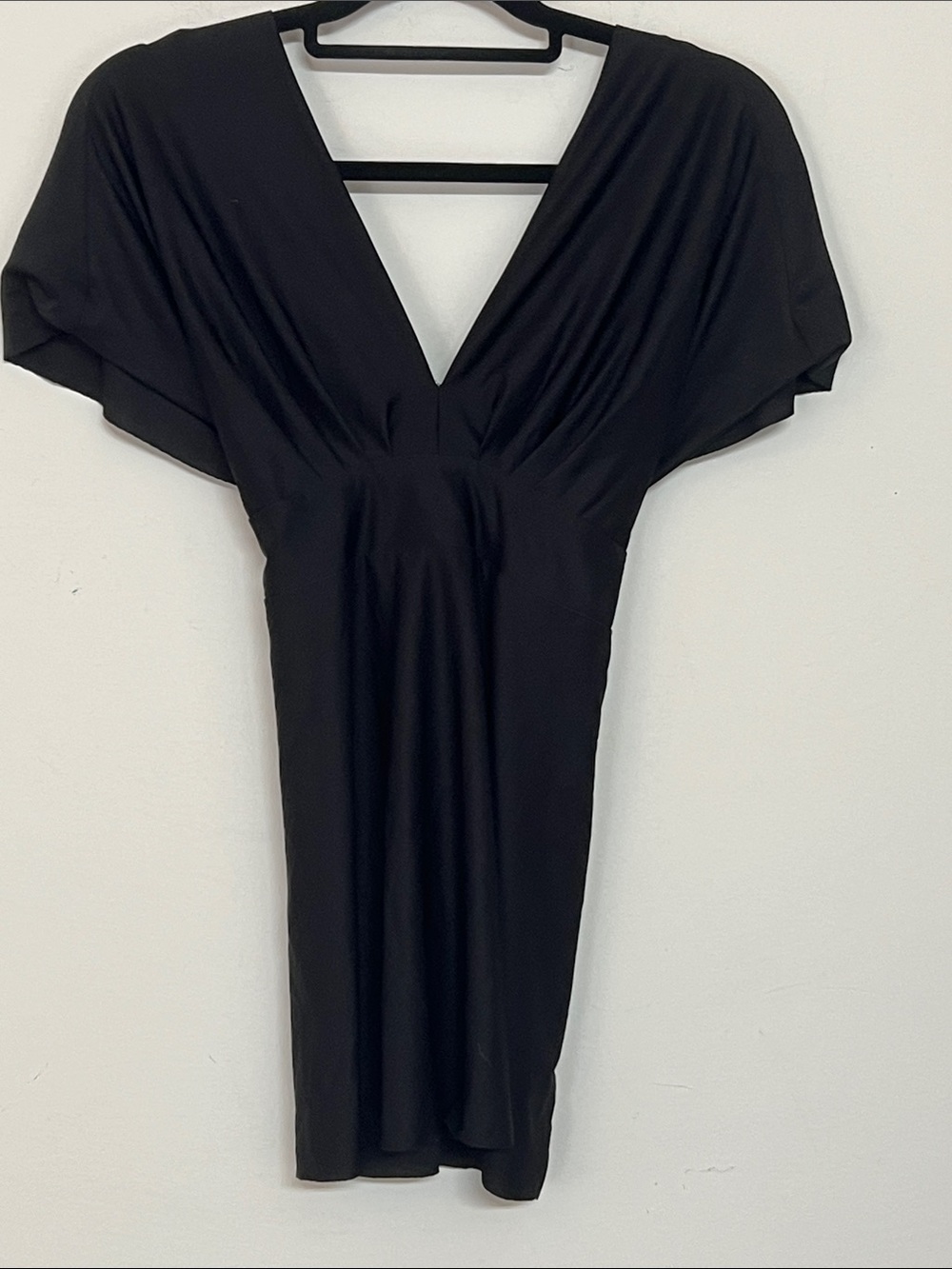 🌞 Avon Black V-Neck Knot Peek-aboo Front Blouse Top Open Back women size M